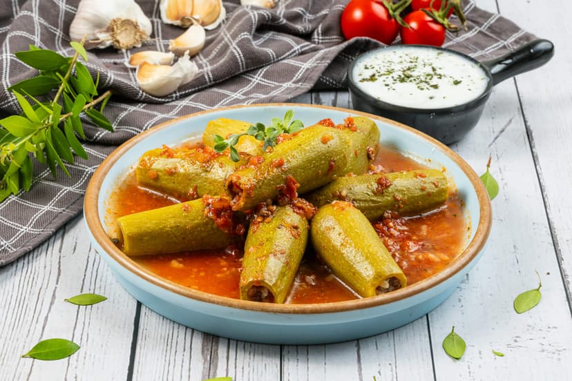 Mahshi koussa — Lebanese stuffed zucchini